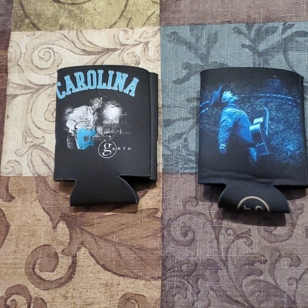 🐻    Garth Brooks Coozies